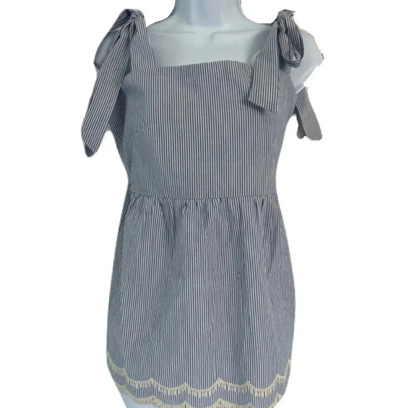 NWT BLACK TAPE_/ 100% cotton baby doll blouse/ White & blue stripes/ Size US L - Picture 1 of 14